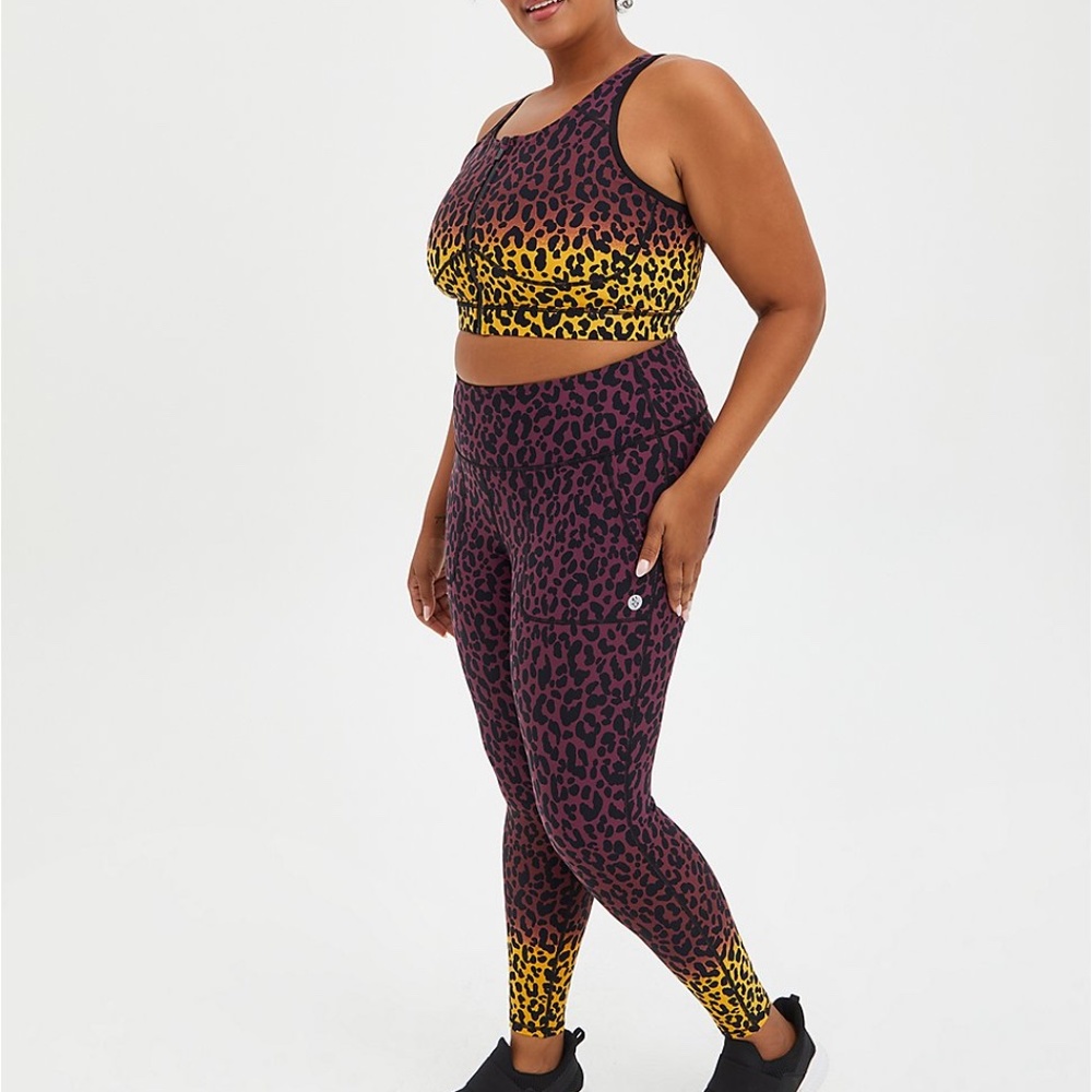 Torrid Legging & Sport Bra, Size 2